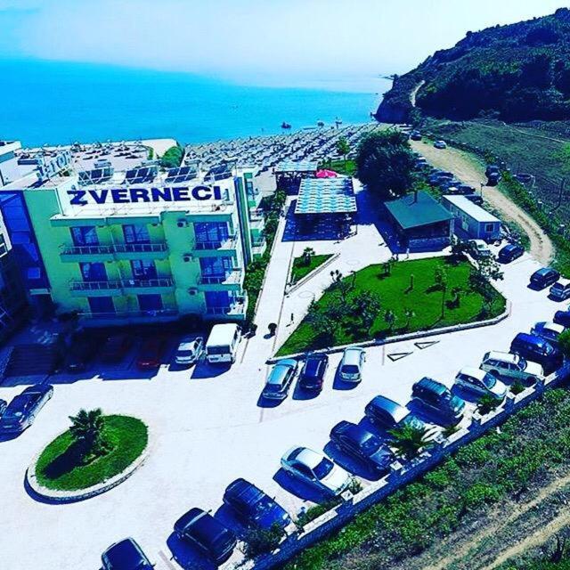 Hotel Zverneci Exterior foto